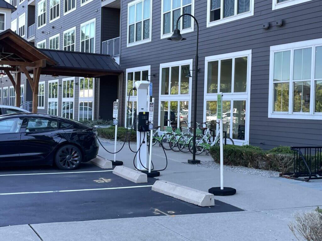 Bloomfield-Heirloom-bikes-and-charging-scaled