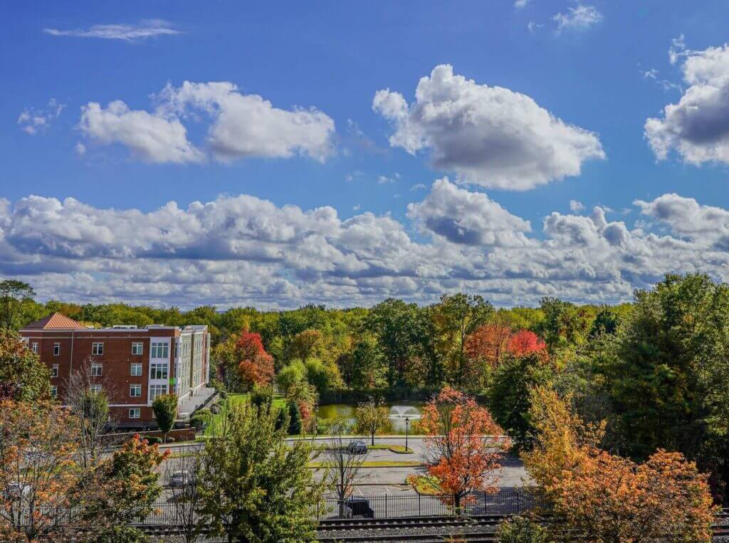 Fall-behind-Town-Hall